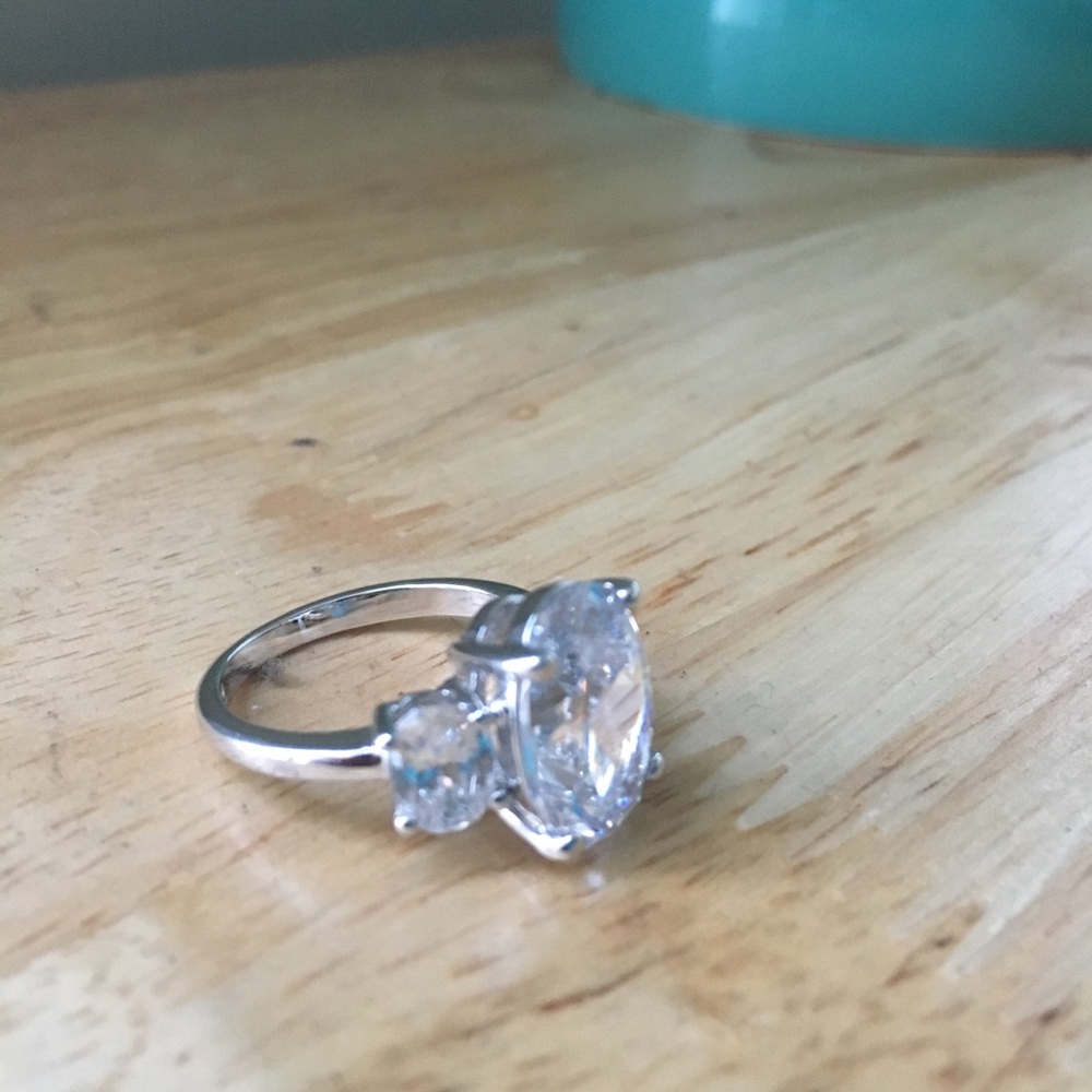 Sterling 3 Stone Ring - image 3